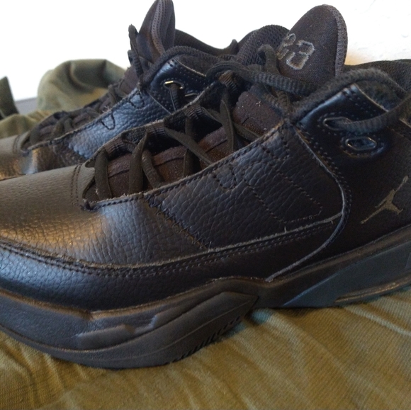 Jordan Air - Picture 2 of 4